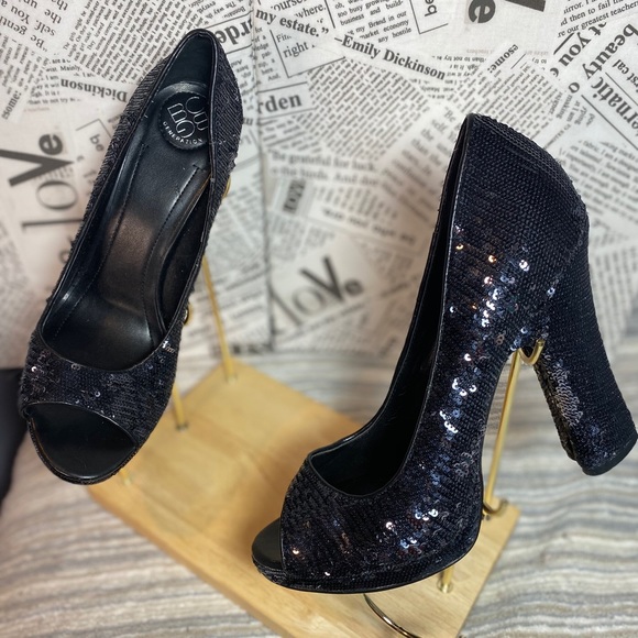 NWOT BCBG Beautiful Black Sexy Sequins High Thick Heart-Shaped Heels Size 10B/40 - Picture 2 of 5